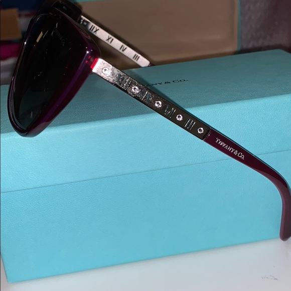 Women’s Tiffany & Co sunglasses - Picture 3 of 8